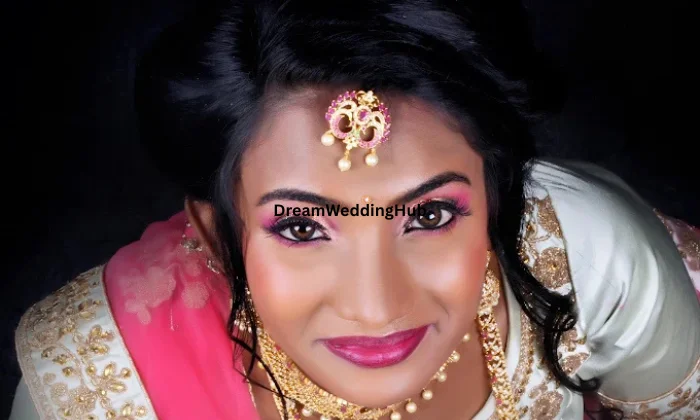 Makeup artist christina